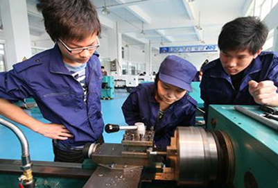 2019年遵义汽修专业学校报名注意事项