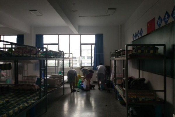 师大附中寝室 师大附中寝室
