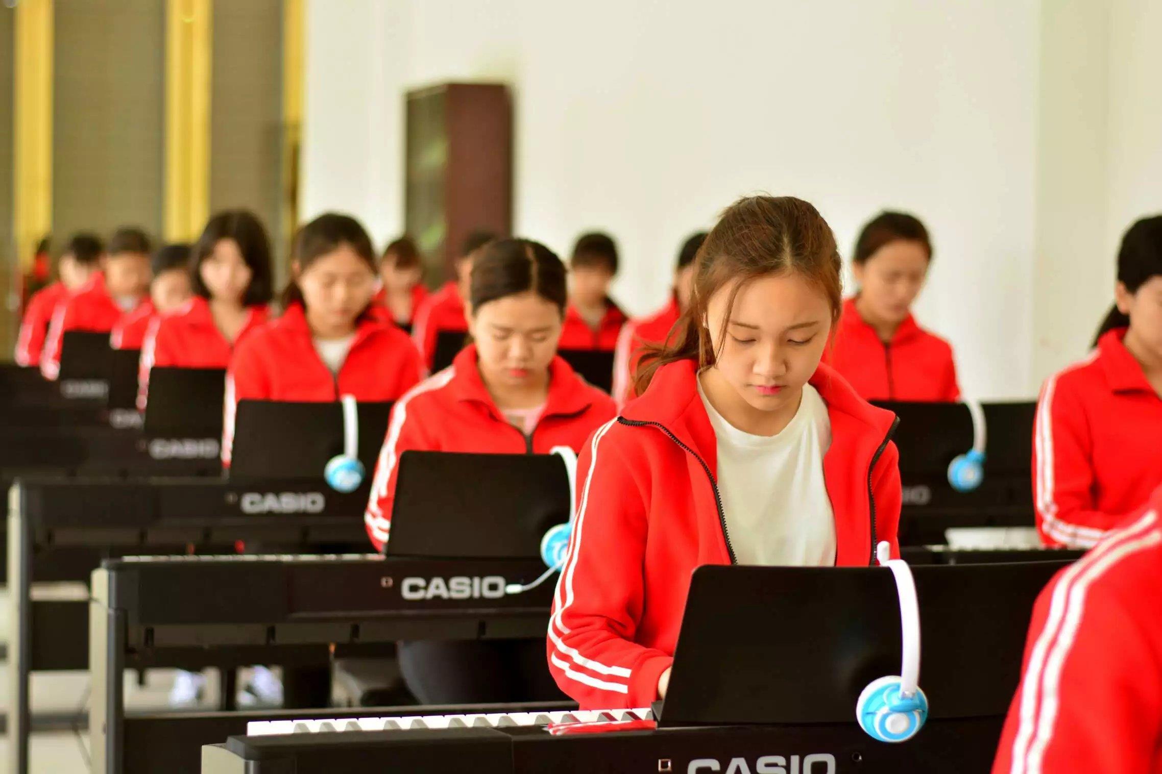 成都幼师学院招生