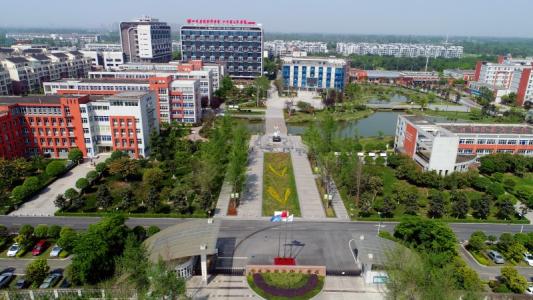 2019年成都铁路卫生学校招生办联系电话