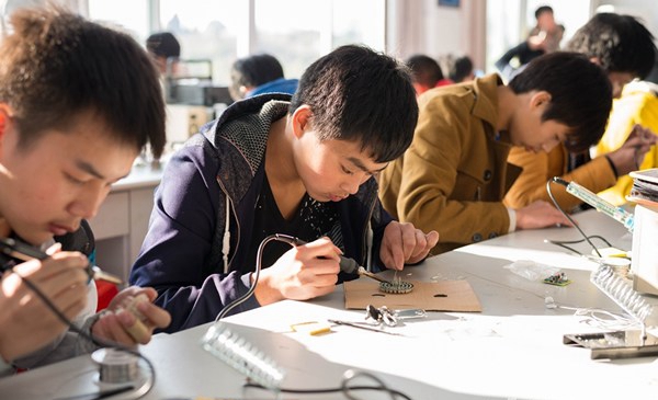 重庆市秀山职教中心电子技术应用 重庆市秀山职教中心电子技术应用
